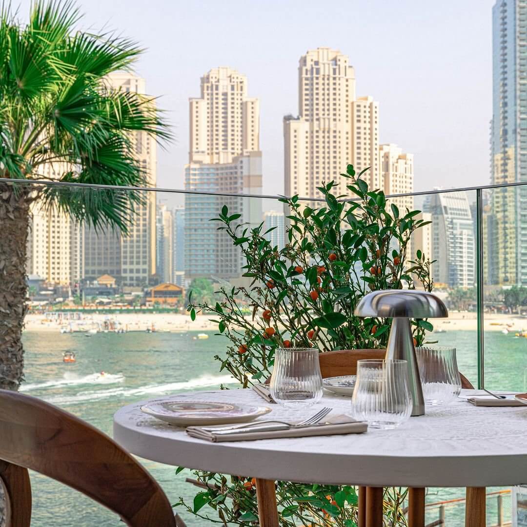 أفضل 10 مطاعم غداء في دبي ننصحك بها - مارد دبي